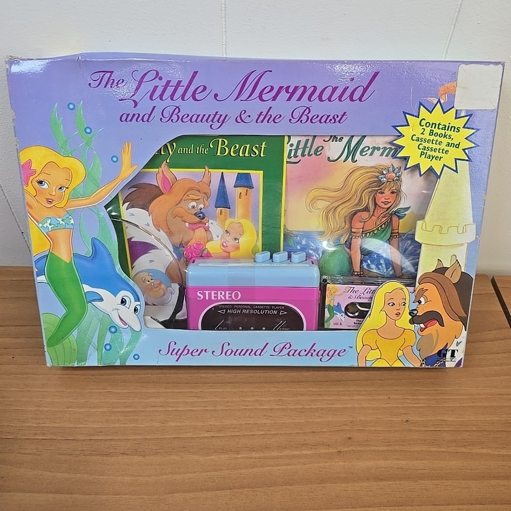 1997 Little Mermaid Beauty &‎ the Beast Books & Stereo Cassette Player Walkman